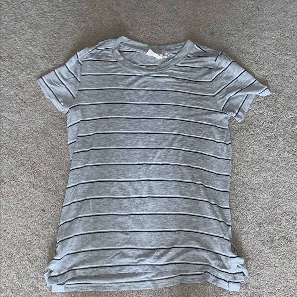 cute tie up side tee
